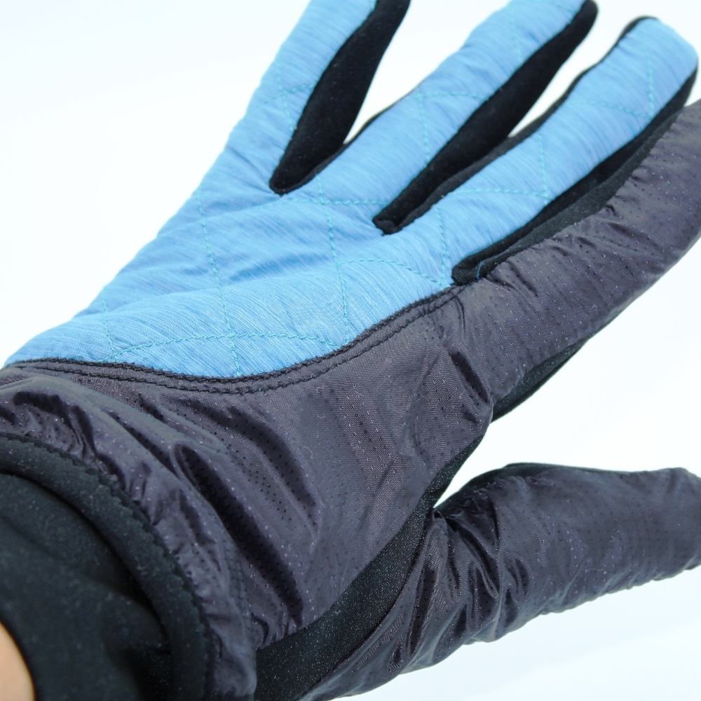 isotoner Men's SleekHeat Quilted Gloves